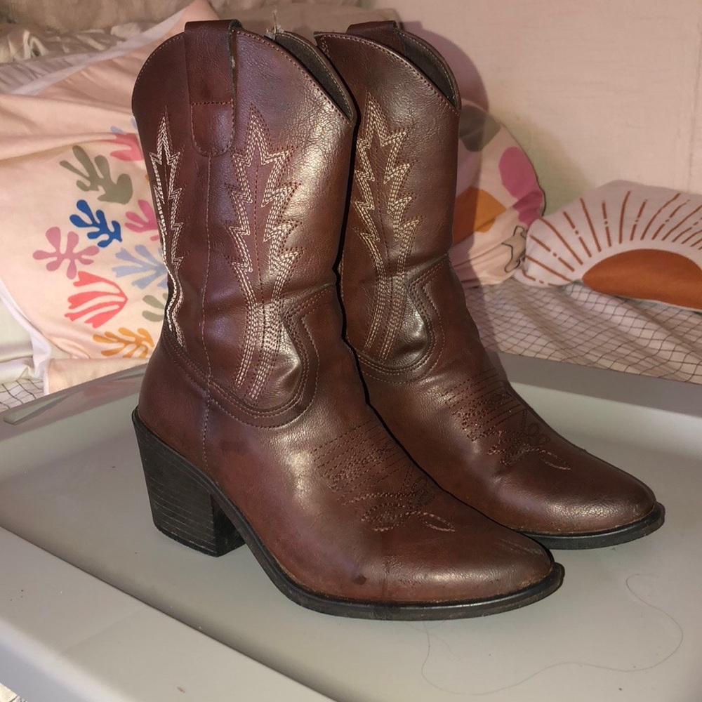 cowgirl boots